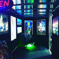 6-PACK 27x40 Glowbox "World Famous" LED Poster Frames - Made in the USA