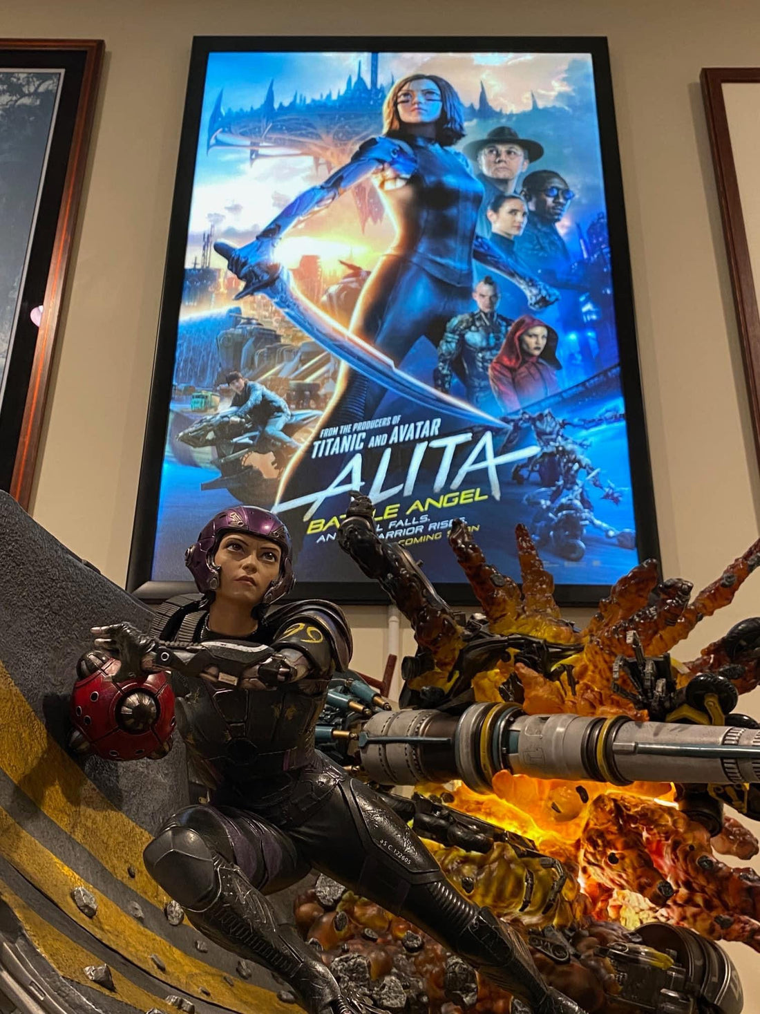 1 Qty Glowbox "World Famous" LED Poster Frame - Select Poster Size: