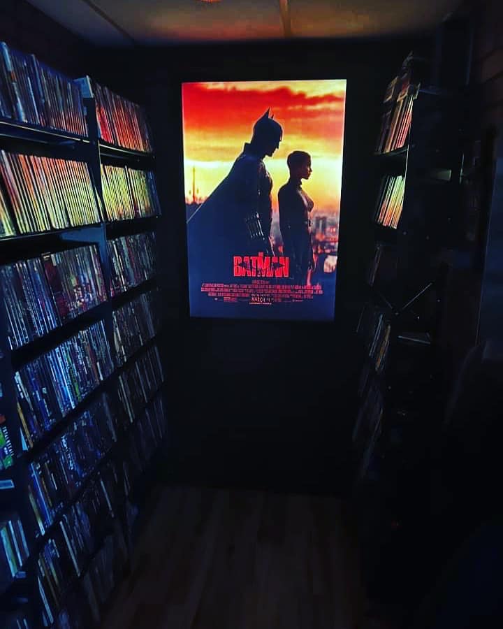 1 Qty Glowbox "World Famous" LED Poster Frame - Select Poster Size: