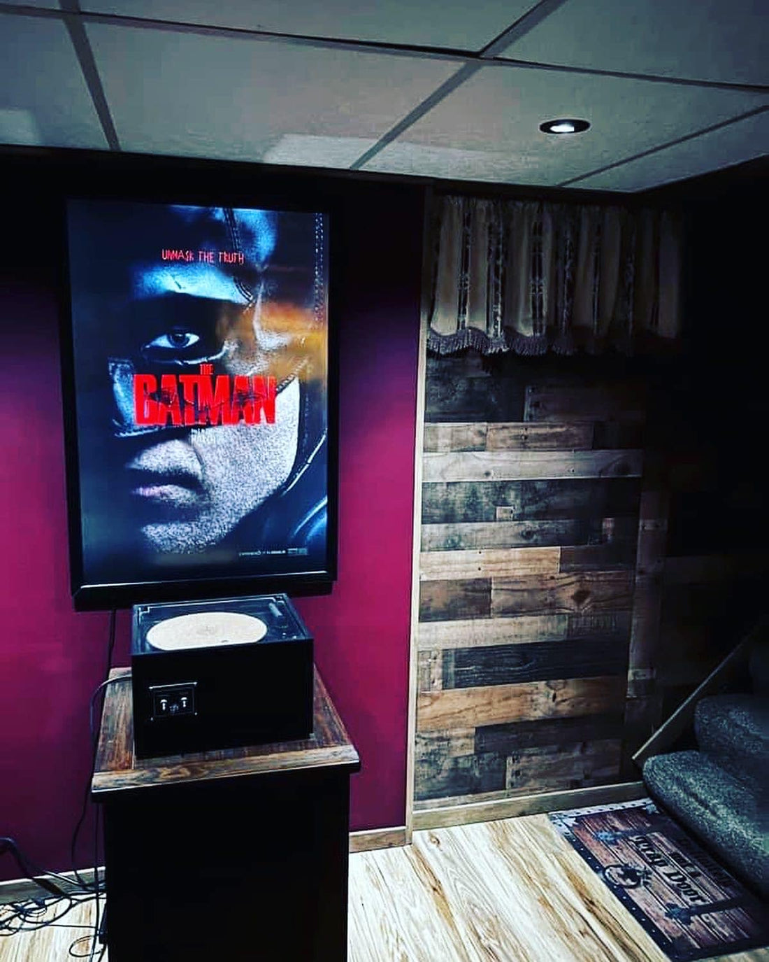 1 Qty Glowbox "World Famous" LED Poster Frame - Select Poster Size: