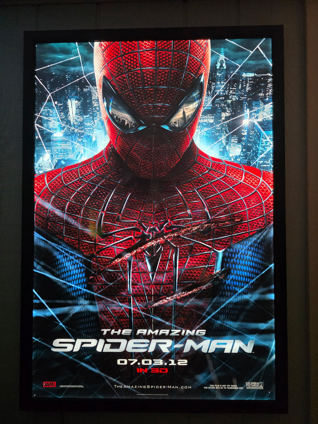 1 Qty Glowbox "World Famous" LED Poster Frame - Select Poster Size: