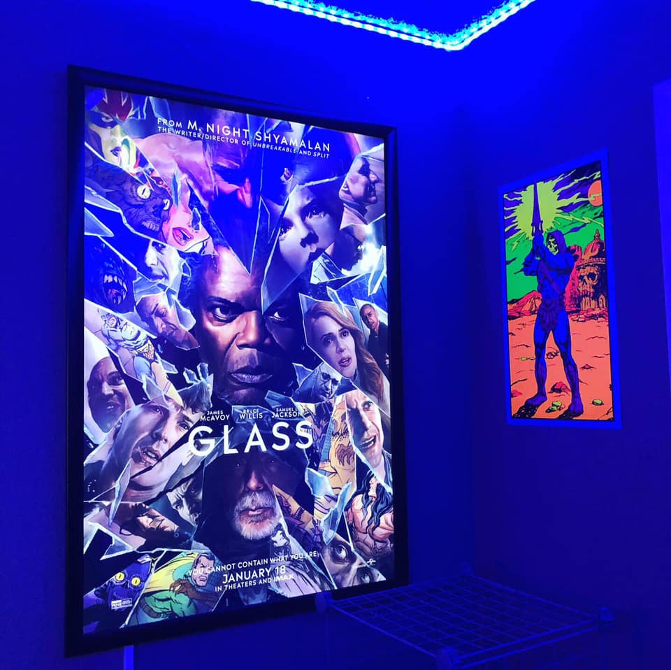 1 27x40" Glowbox "World Famous" LED Poster Frame - Most Popular